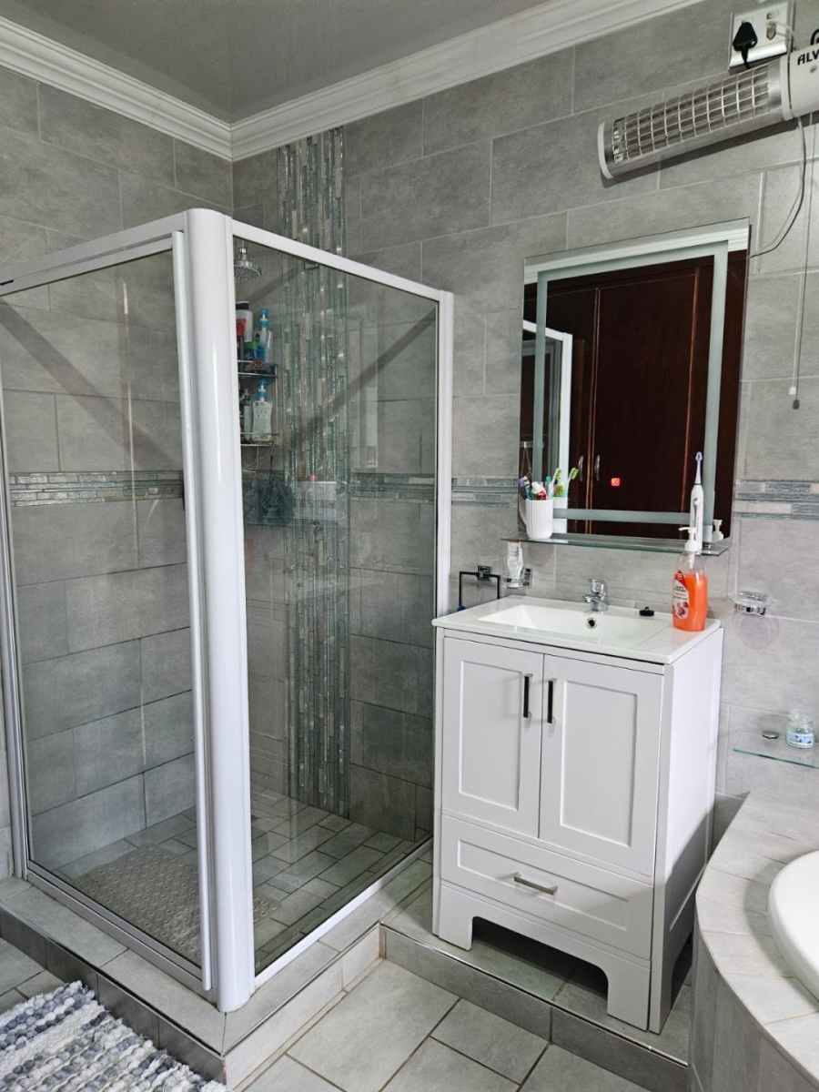 3 Bedroom Property for Sale in Hillcrest Northern Cape